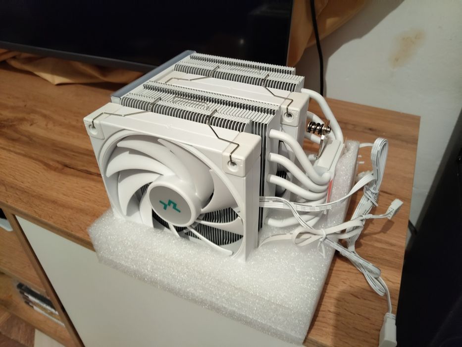 Cooler DeepCool AK620 Digital White Ecran LCD RGB - NOU, Sigilat/Talpă