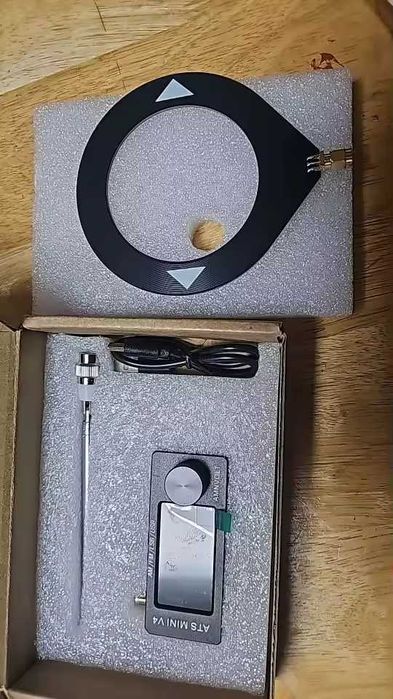 Radio V4 AMNVOLT ATS Mini SI4732 All Band Receiver