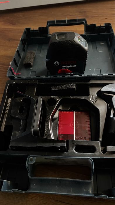 лазерный уровень bosch GCL 2-50
