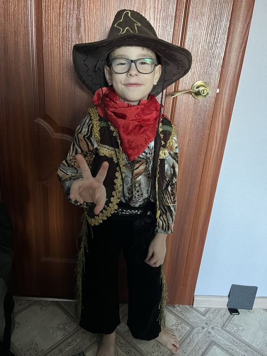 Костюм ковбоя  на 4-5 лет