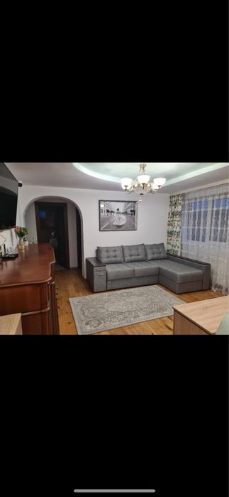 Inchiriez apartament 3 camere