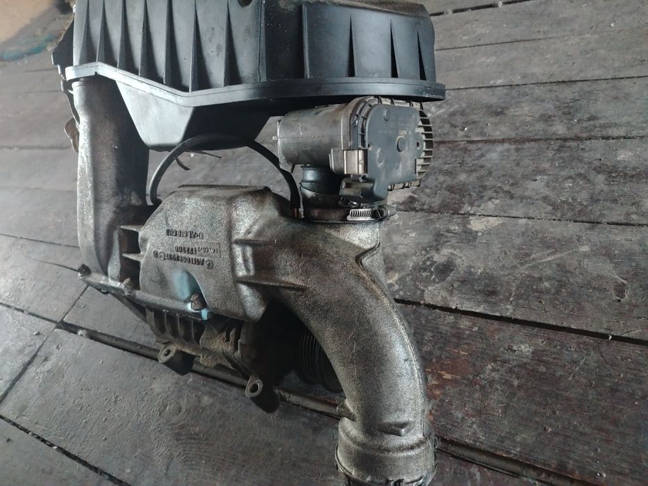 Двигатель на мерседес 111, компрессор,  объем 2.0