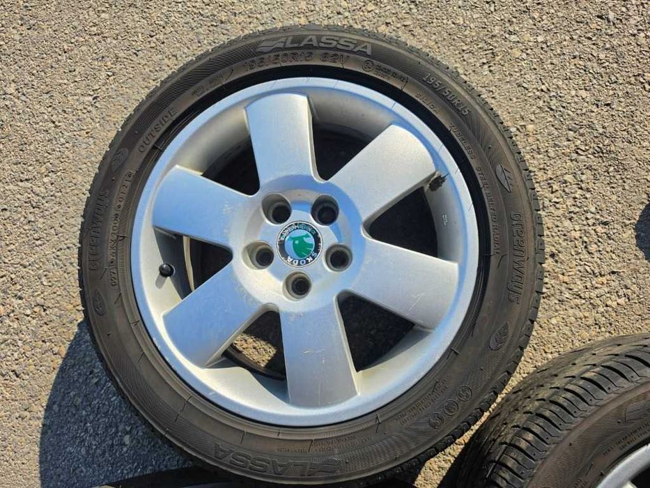 4 бр. Гуми 195/50 R15 с алуминиеви джанти 5x100 VW Audi Seat Skoda