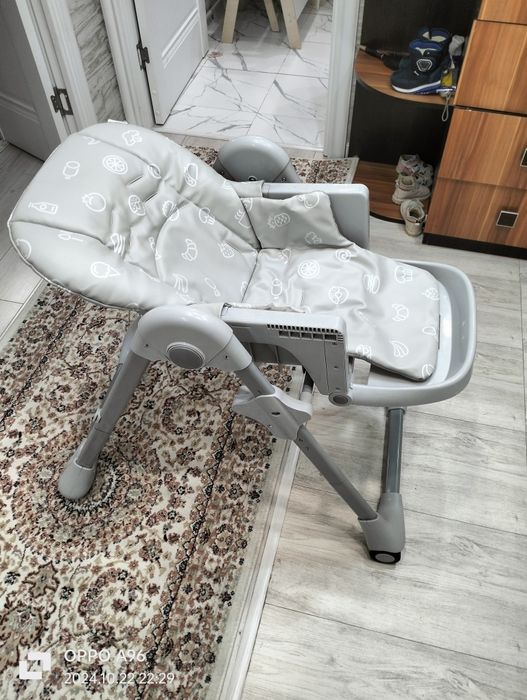 Продам детский стол кормления