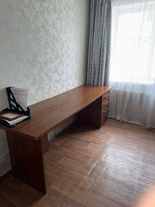 Продам две двери сосновые
