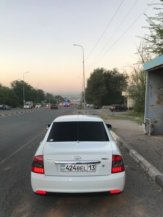 Машина Лада Приора