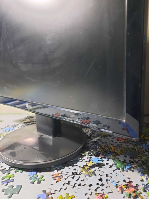 Монитор LG Flatron