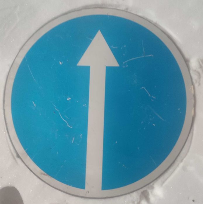 Продам дорожные знаки