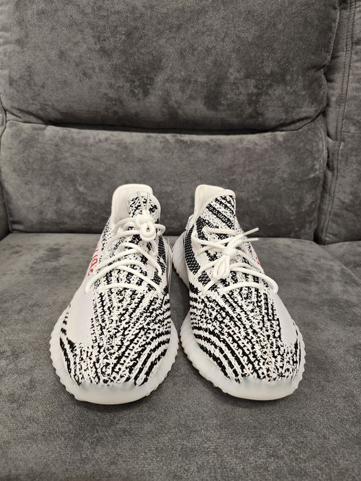 Adidas yezzy nr 41 42 43 44 45 pret 350 lei