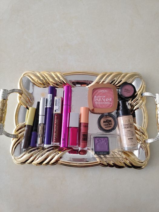 Косметика декоративная