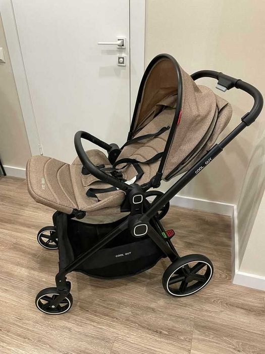 Детская коляска регулируемая