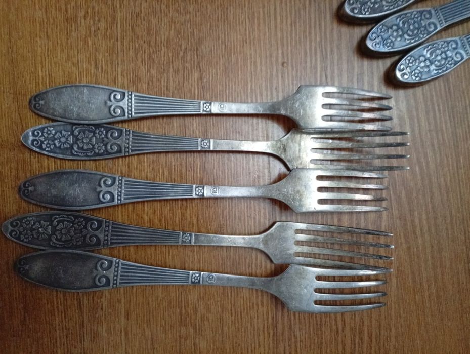 Продажа столовых приборов