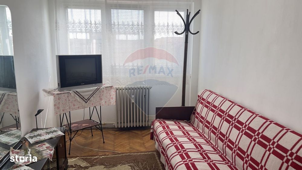 Apartament cu 3 camere de închiriat în zona Podgoria