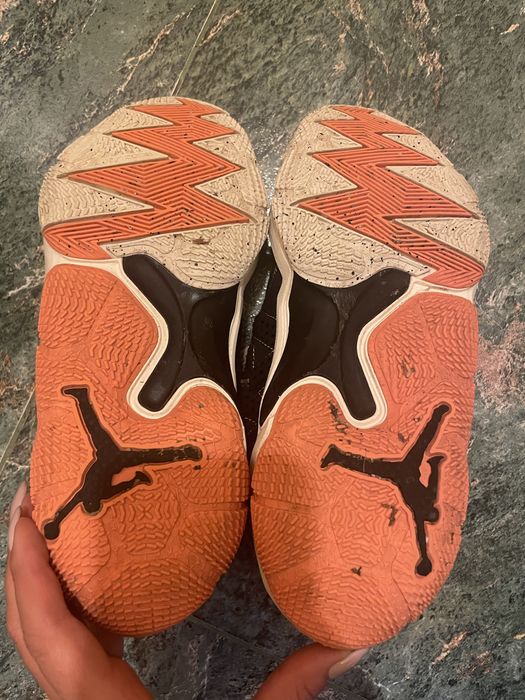 Маратонки Jordan 37.5