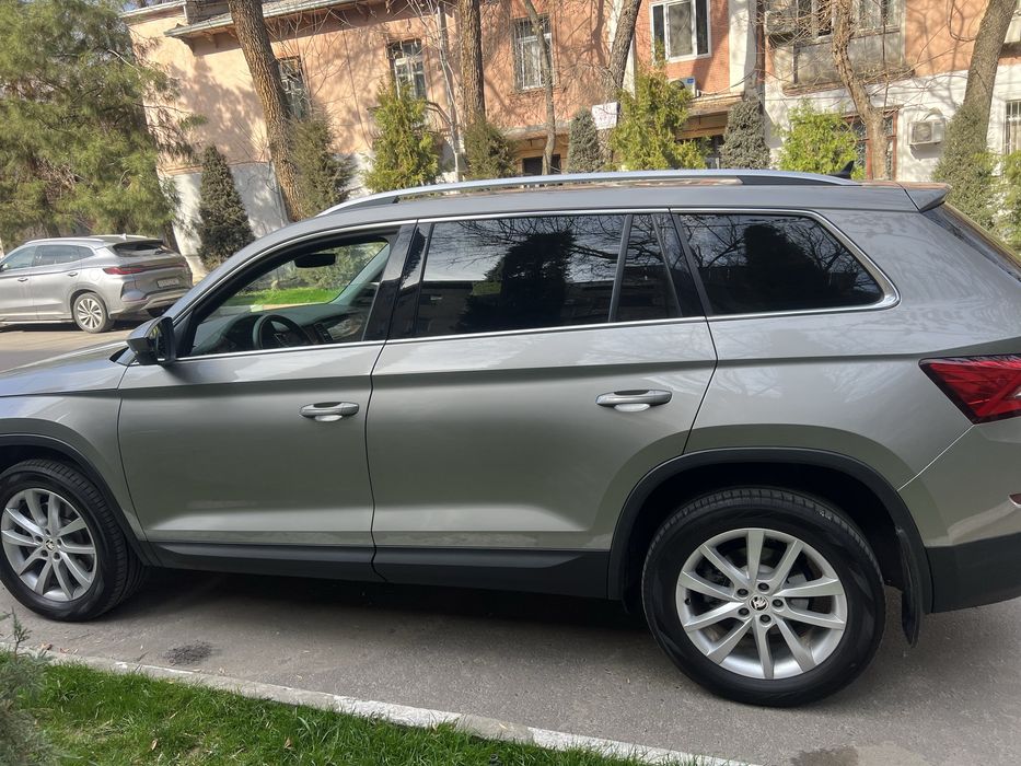 Продаю свой автомобиль SKODA KODIAQ STYILE