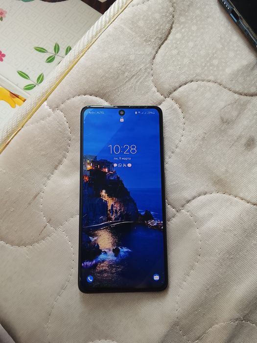 Продам Самсунг а 51