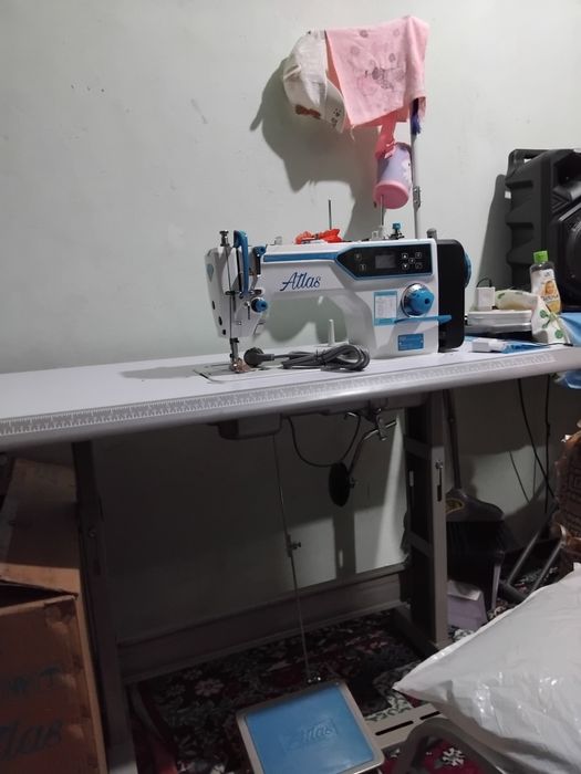 Продам  швейная  машину  новая  отлично работает
