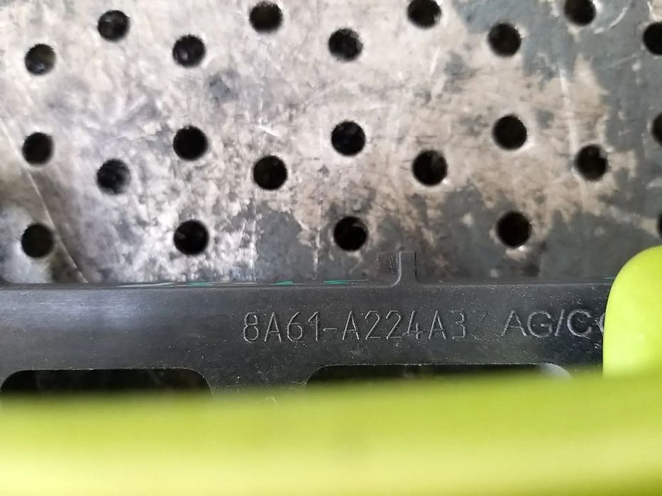 Maner usa stanga spate ford fiesta 6 cb1 ccn 8a61a224a37ag