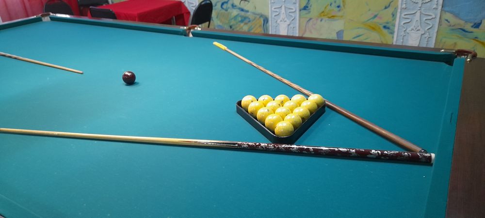 Продам бильярдный стол