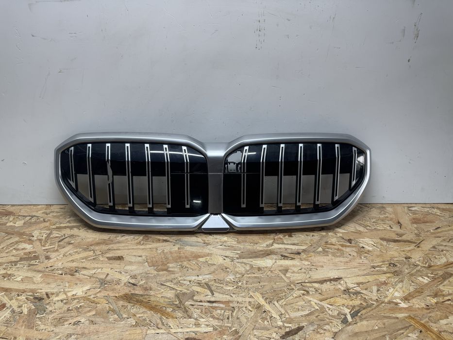 Grila bmw G60 G61 seria 5 an 2024-2026