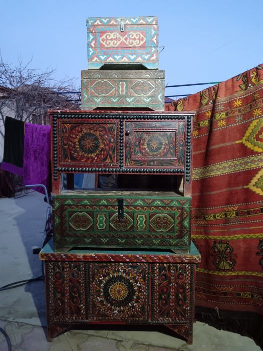 Ескі күміс  ыдыс сатылады