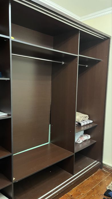 Спальный мебель срочно