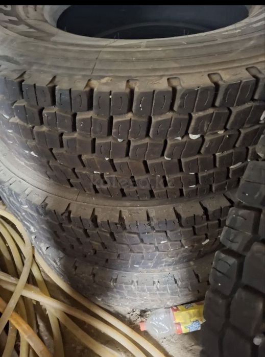 Продам шины на грузовое авто