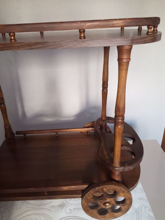 продам барный столик бу