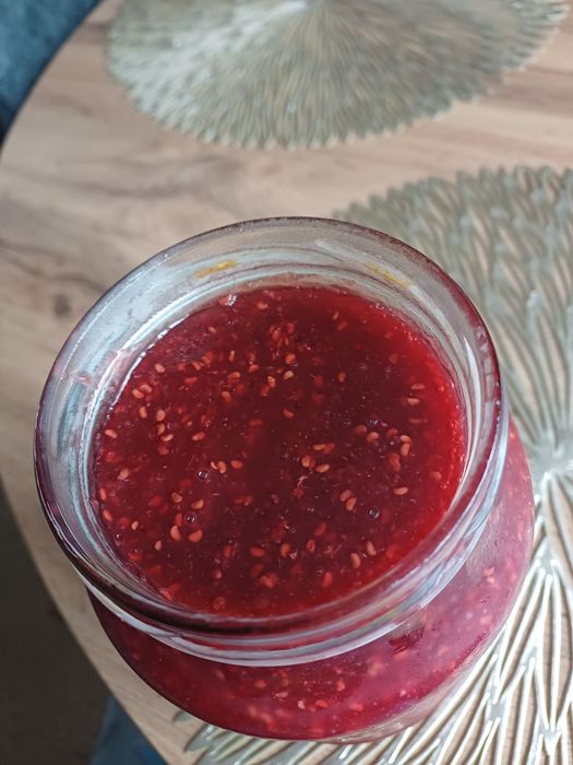 Продам варенье малина ,виктория,ревень.