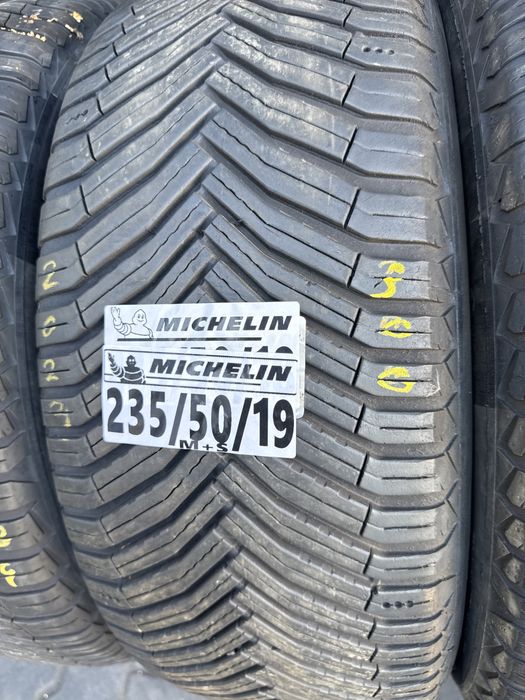 235/50/19 michelin mixte