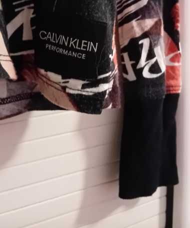 Оригинална дамска фланелка с качулка Calvin Klein