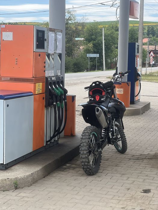 Vând sau achimb cu auto alfaradt7 250