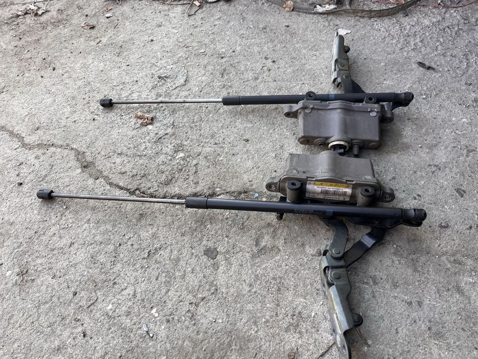 Панти Преден капак Mercedes E-class W212 / Панта