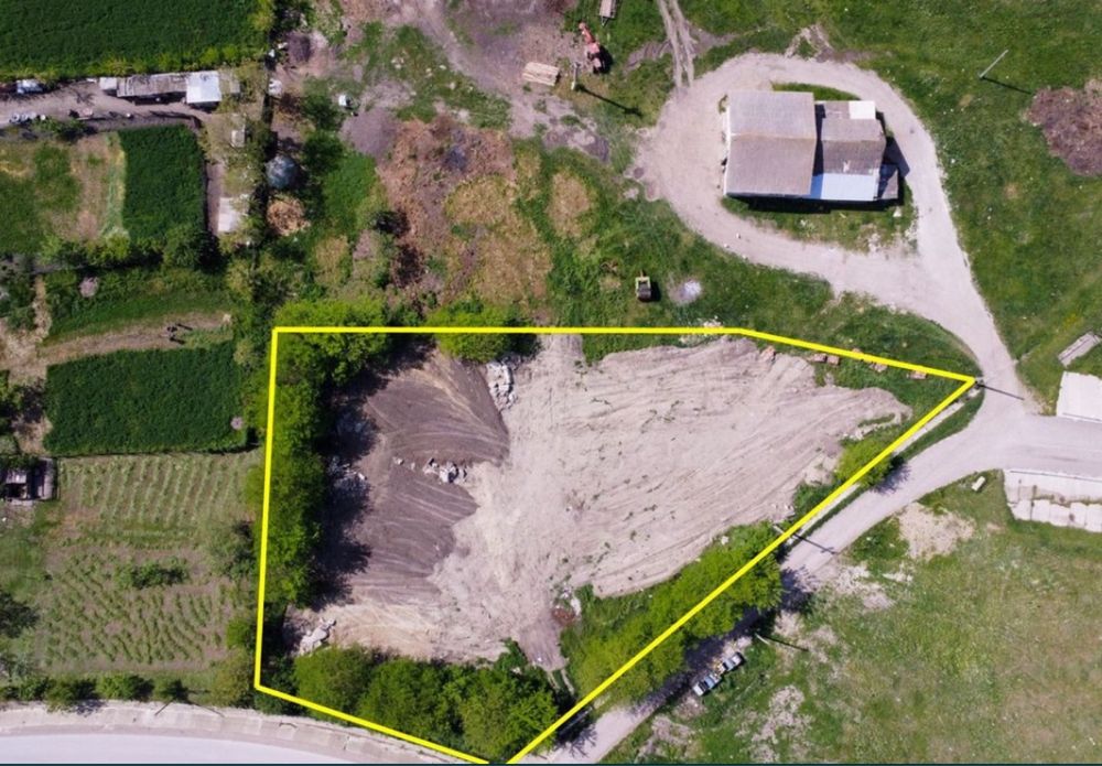 Teren centru  Hlipiceni, zona cu vad comercial