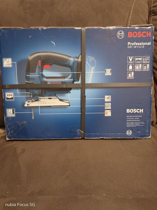 Fierăstrău Profesional Bosch