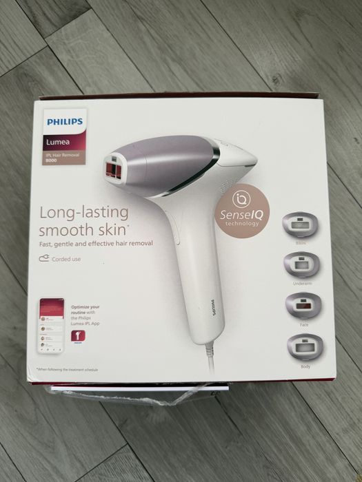 Фотоепилатор IPL Philips Lumea Seria 8000 BRI947/00
