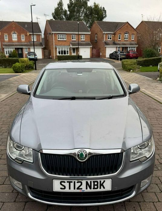 Dezmembrez Skoda superb 2