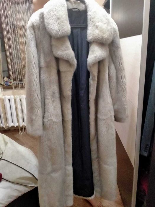 Продам норковую шубу