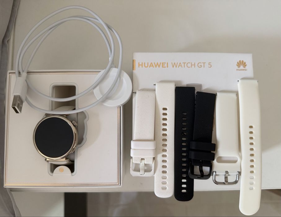Huawei watch GT 5 white