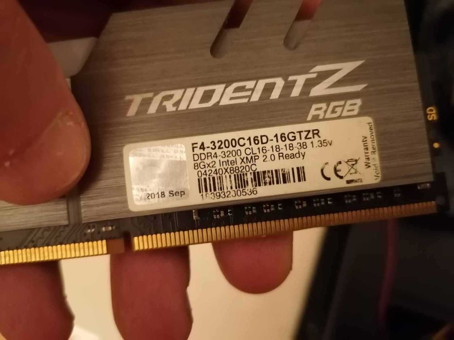 KIT PC FOLOSIT MSI PRO H610M G.Skill Trident Z RGB DDR4 16GB i3 12100F