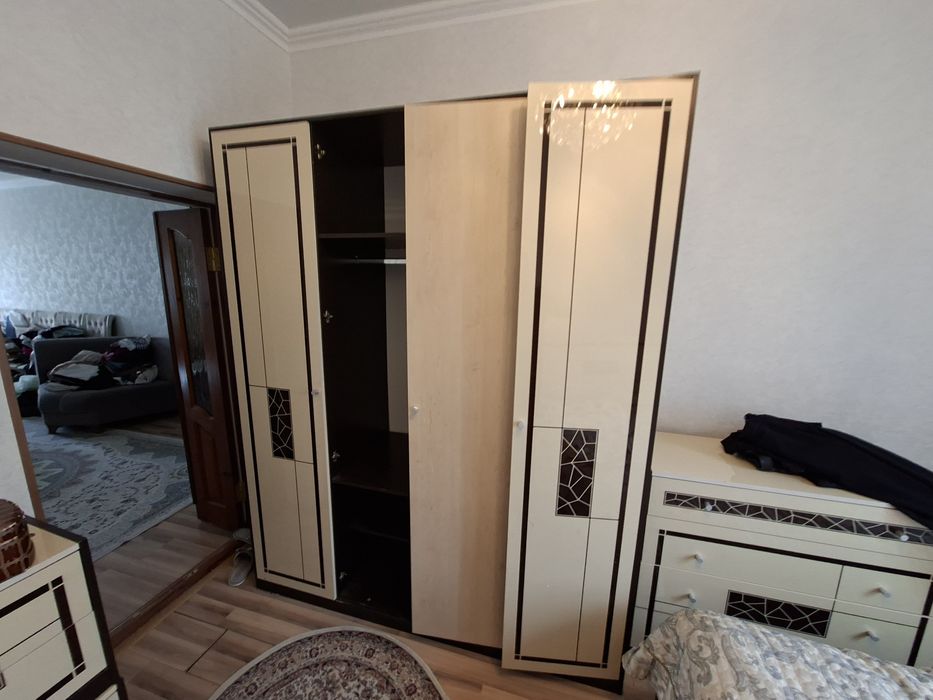 Двухспальная кровать