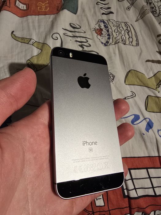 IPhone SE 1 [32gb] IOS 10.2.1 RAR