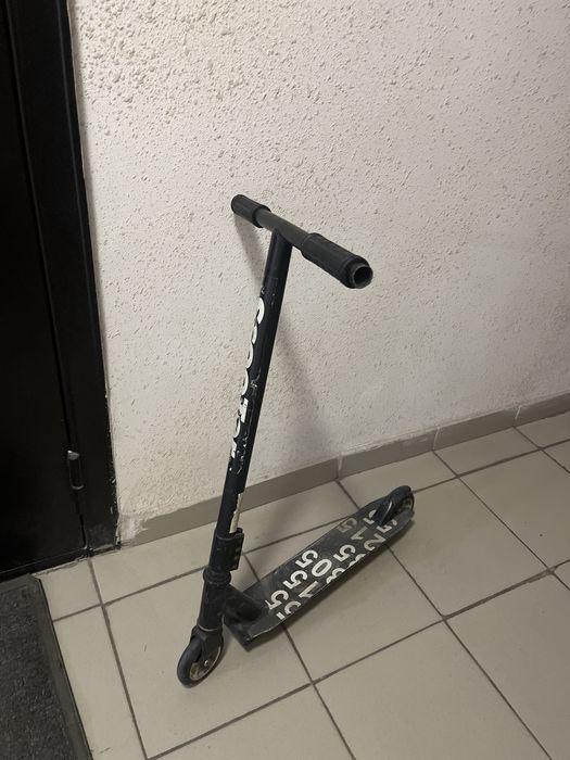 самокат трюковой срочно продам