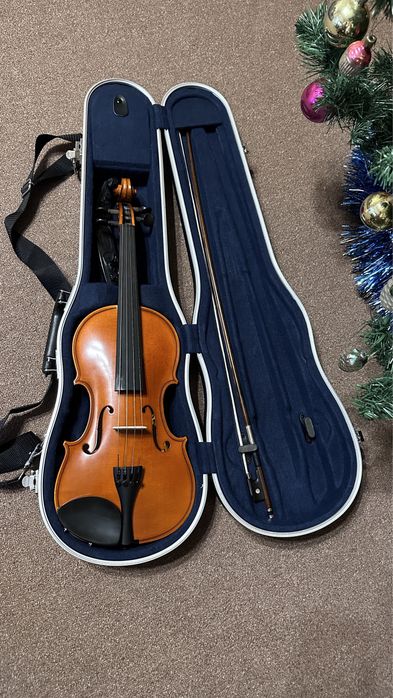 Продам скрипку 4/4 Yamaha срочно!