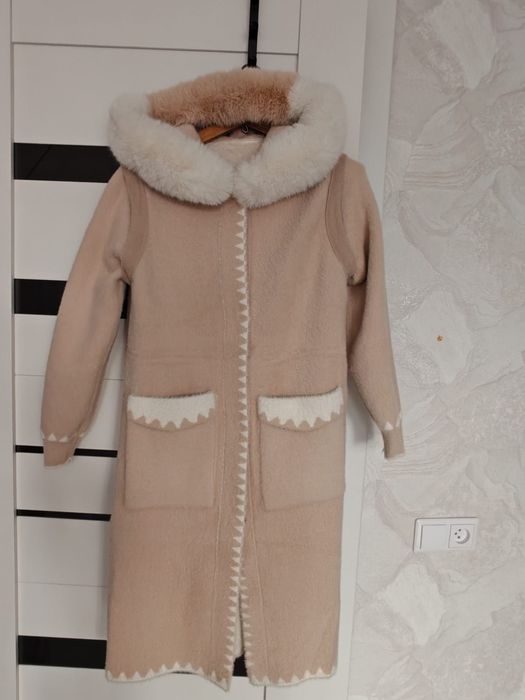 Продам пальто из шерсти