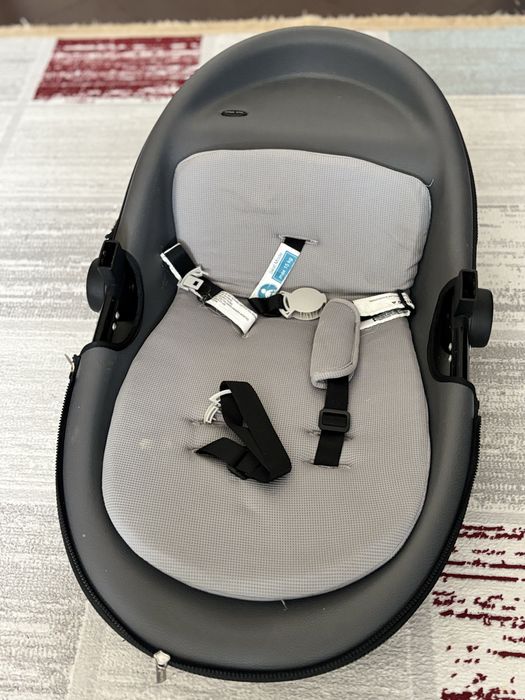 Продам коляску 2/1