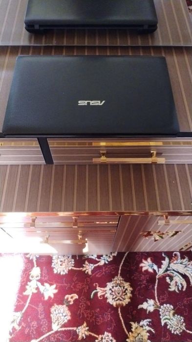 Asus noutbuk sotiladi