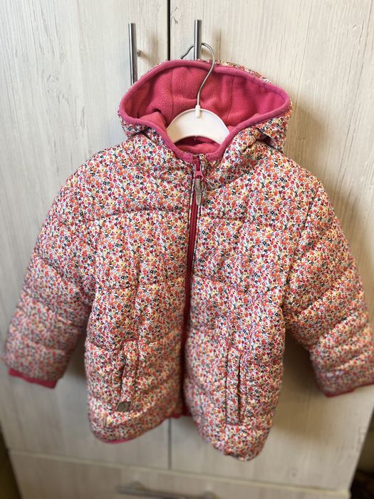 Продам детские вещи,