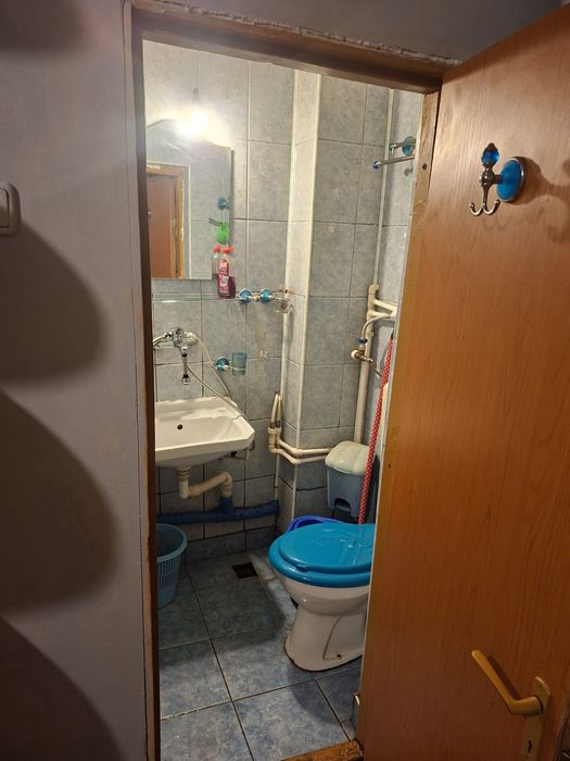 Închiriez garsoniera
