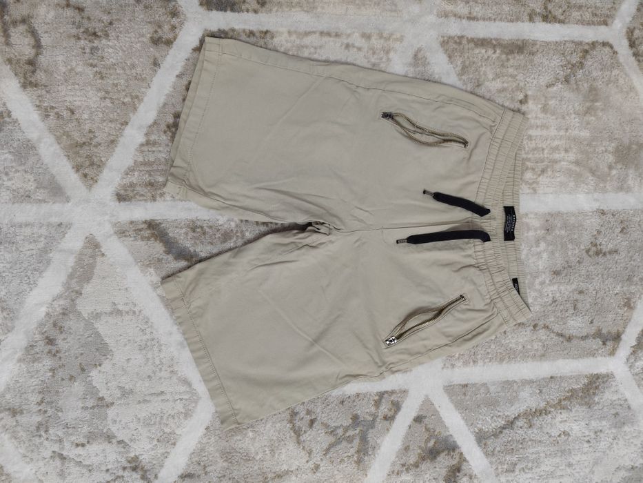 Pantaloni tercot scurți